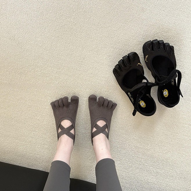 女性用クロスストラップ5本指ヨガソックス滑り止めシリコングリ - Home Gym Yoga のレビューと価格